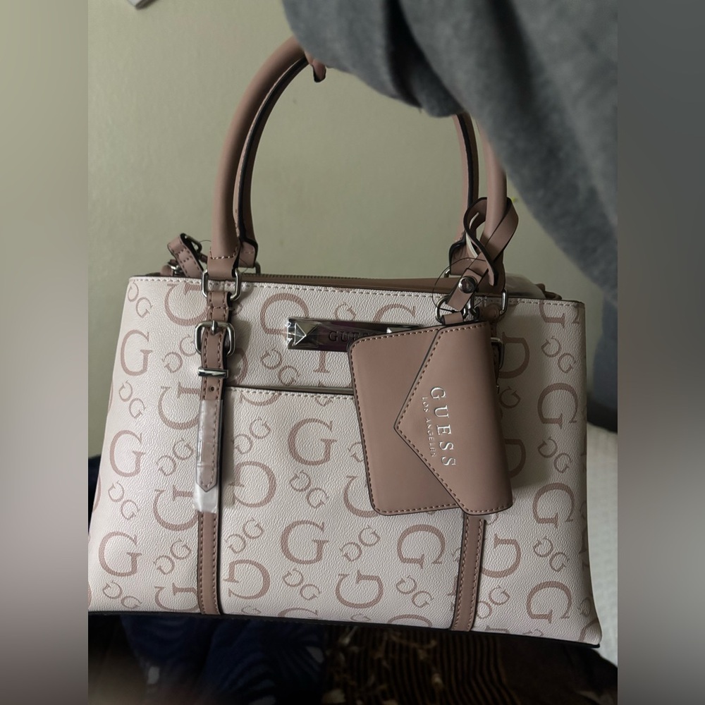 Guess crossbody bag